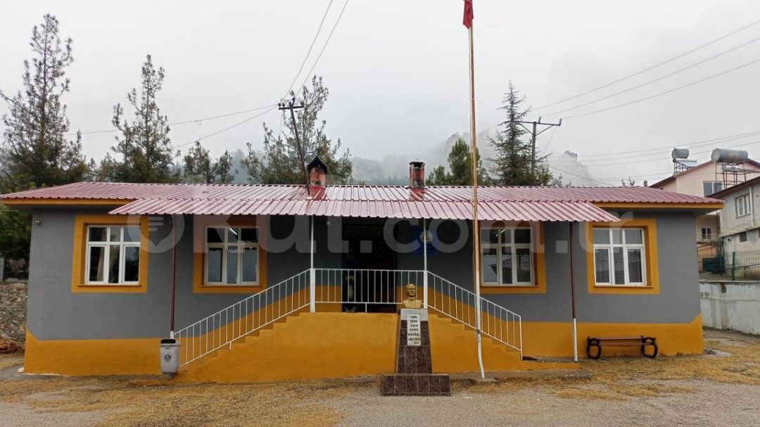 Böğrüeğri İlkokulu