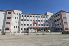 Eczacı Sabri Aydın Ortaokulu