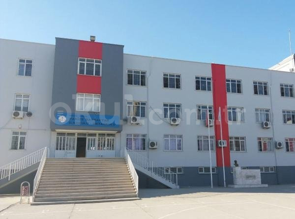 Pakize Bayraktar İlkokulu