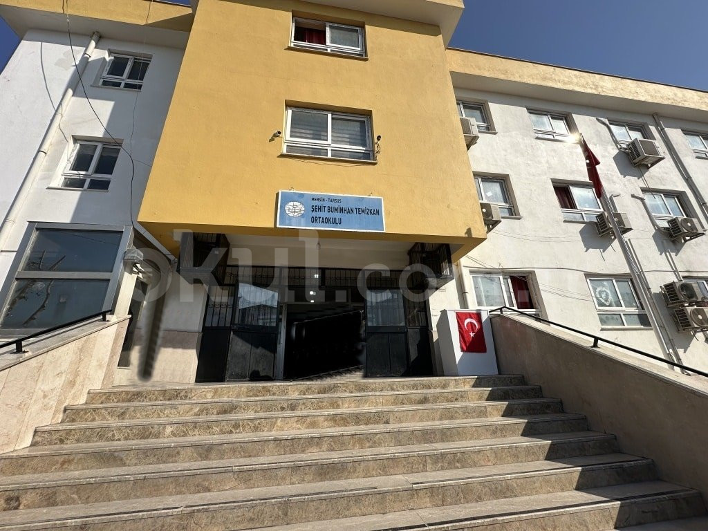 Şehit Buminhan Temizkan Ortaokulu