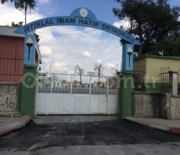 Tarsus İstiklal İmam Hatip Ortaokulu
