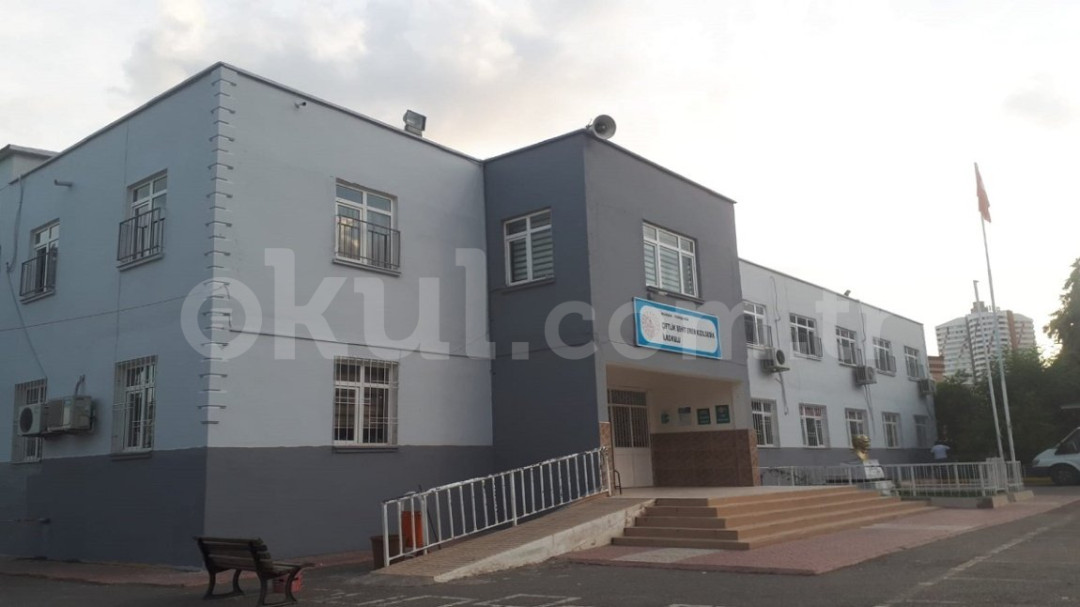 Yenişehir Çiftlik Şehit Eren Kızılgedik İlkokulu