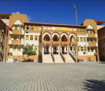Yahya Günsür Mesleki Ve Teknik Anadolu Lisesi