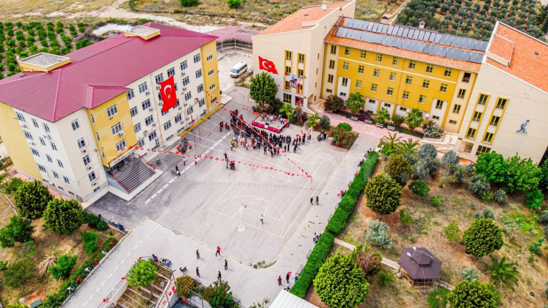 Yahya Akel Fen Lisesi
