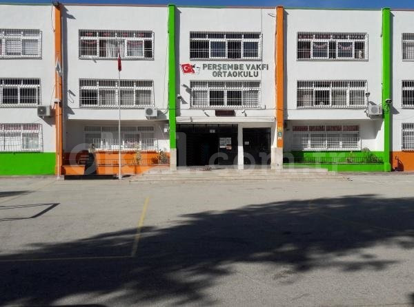 Perşembe Vakfı Ortaokulu