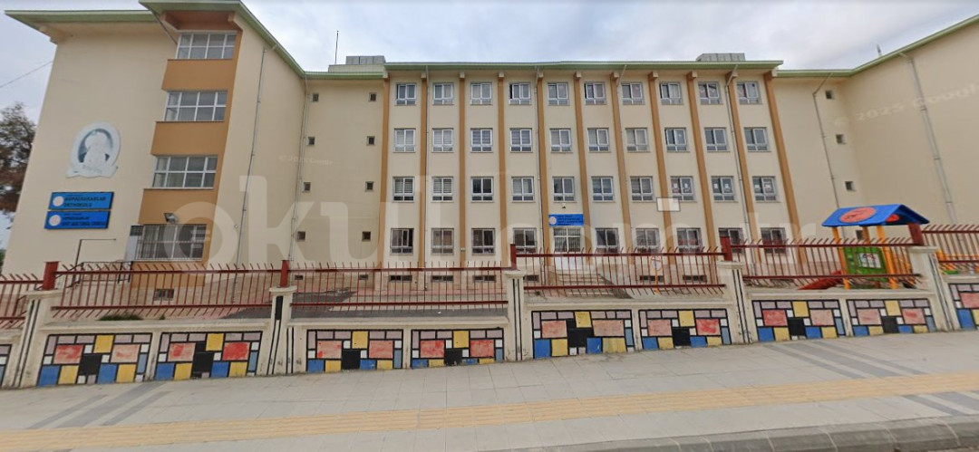 Arpaçsakarlar Şehit Durmuş Tek Ortaokulu