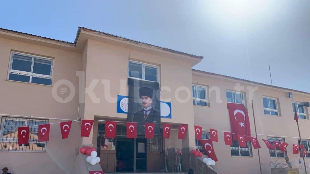 Arslanköy Ortaokulu