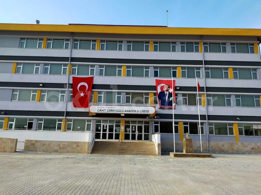 Cahit Zarifoğlu Anadolu Lisesi - 1