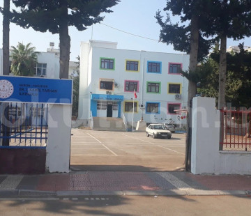 Dr. Kamil Tarhan İlkokulu