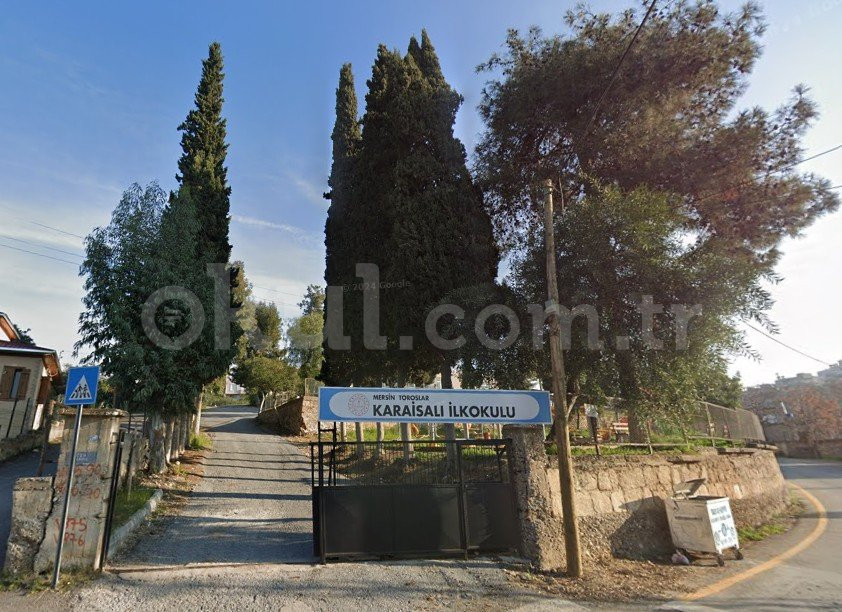 Karaisalı İlkokulu