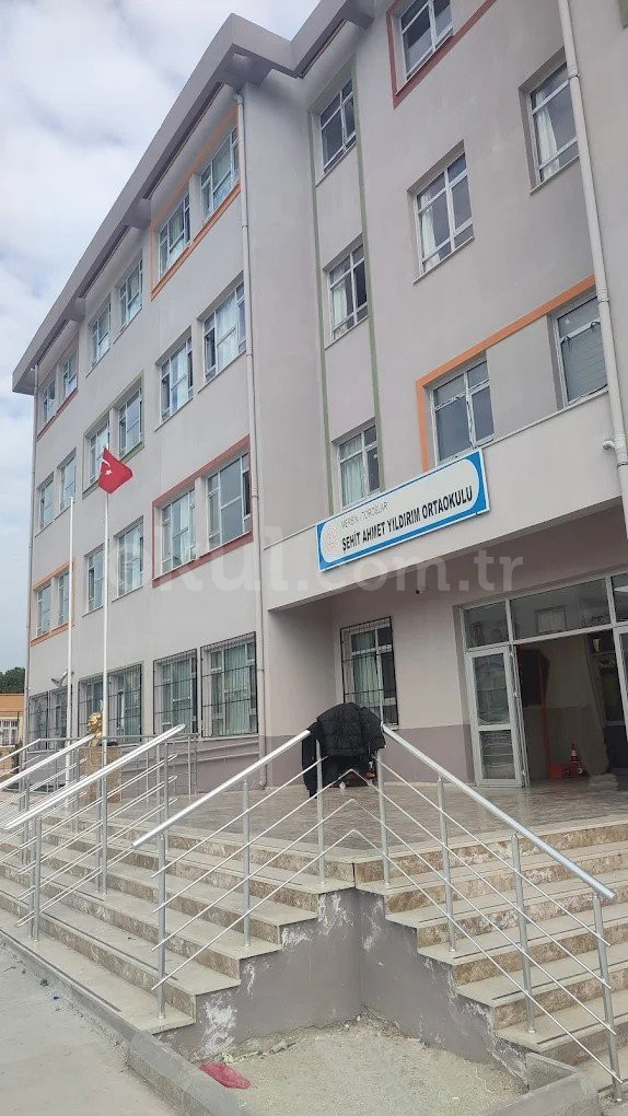 Şehit Ahmet Yıldırım Ortaokulu