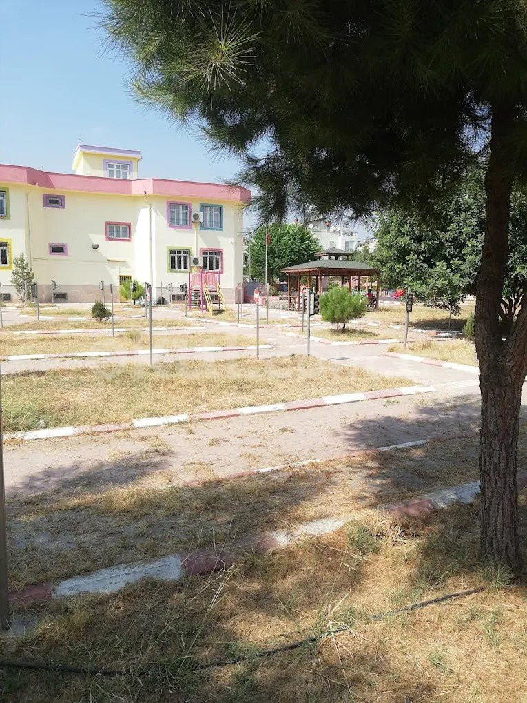 Samiye-Naim Eğitim Vakfı Anaokulu - 1