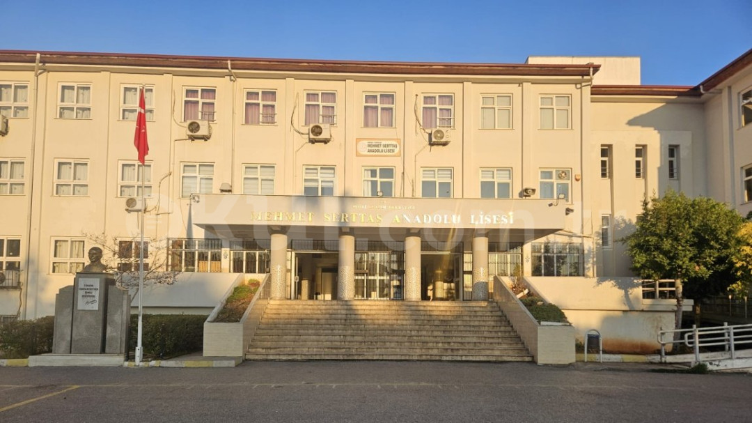 Mehmet Serttaş Anadolu Lisesi
