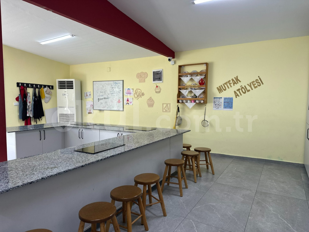 Özel Oğuzhan Özkaya King's House School International Ortaokulu - 9