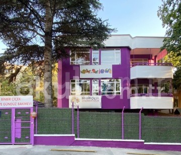 Özel Binbir Çiçek Montessori Anaokulu