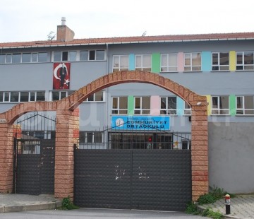 Cumhuriyet Ortaokulu Bakırköy