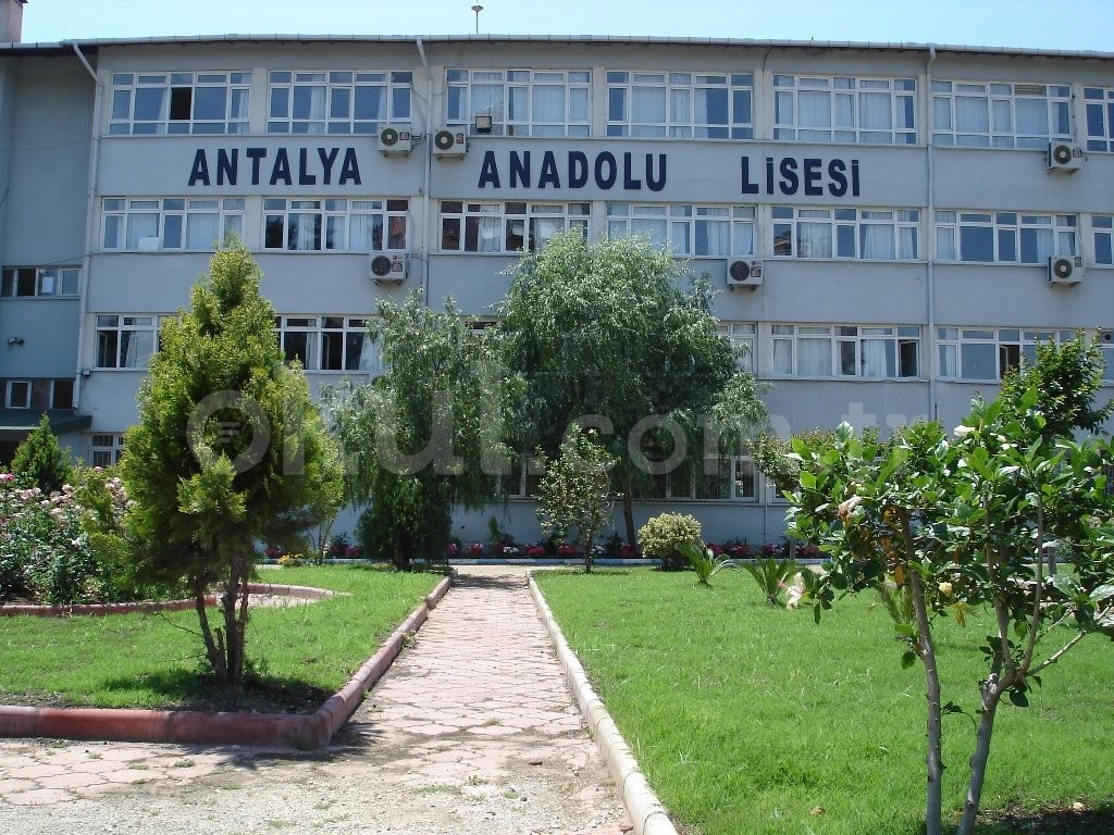 Antalya Anadolu Lisesi - 1