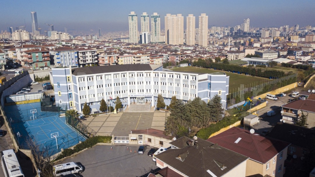 Ataşehir Özel Fenerbahçe Koleji Anadolu Lisesi