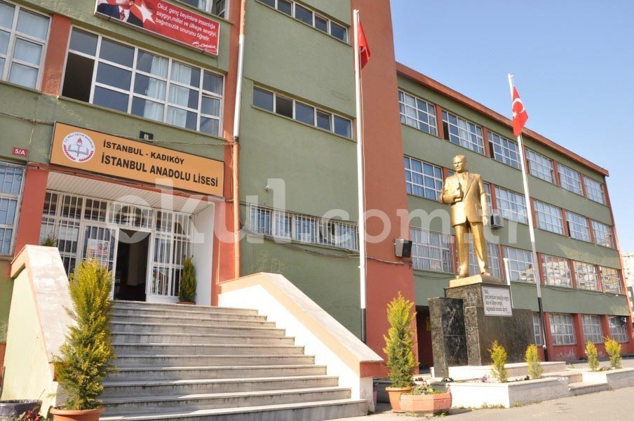 İstanbul Anadolu Lisesi - 2