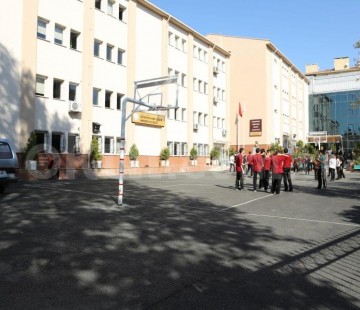 Hüseyin Avni Sözen Anadolu Lisesi