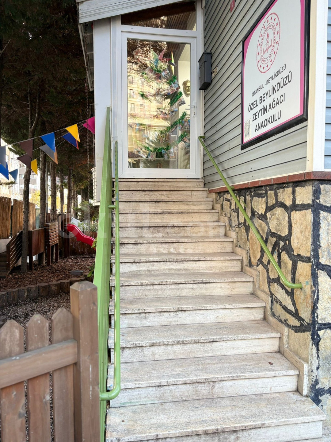 Özel Zeytin Ağacı Montessori Anaokulu - 22