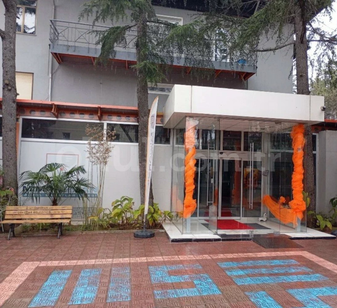 Özel Kadıköy Akşam Lisesi