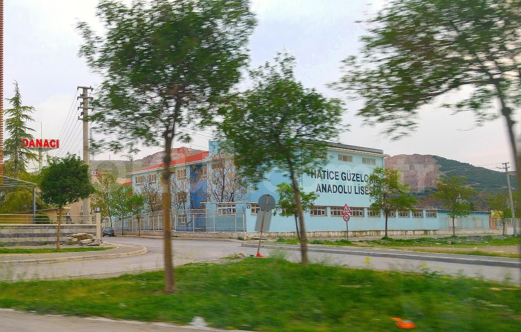 Bornova Hatice Güzelcan Anadolu Lisesi - 1