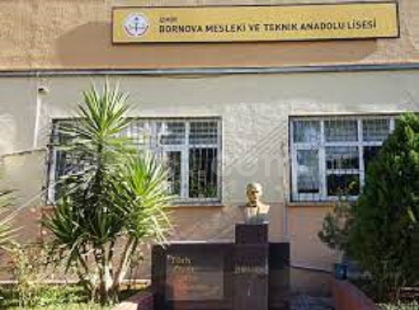 Bornova Mesleki ve Teknik Anadolu Lisesi - 2